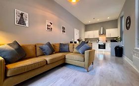 Teds Apartments-Town Centre-Apt1